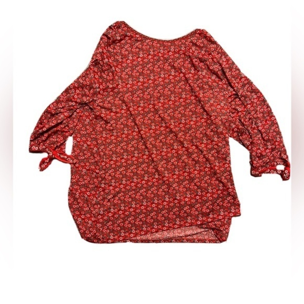 Max Studio Red Floral Mid Sleeve